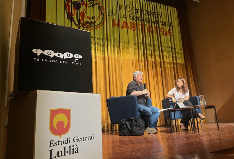 Javier Burón entrevistat per Araceli Bosch